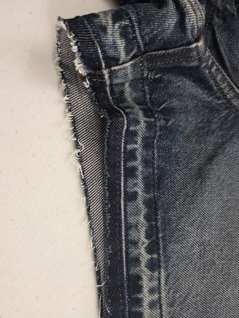 Express High-Rise Dark Blue Denim Women’s Shorts Size 4 - Picture 9 of 9